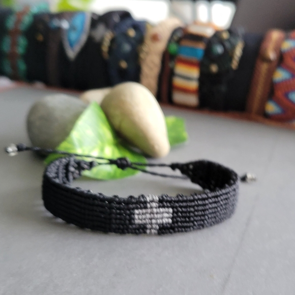 Handmade set of 2 bracelets, Friendship waterproof macrame bracelet. - Picture 3 of 10